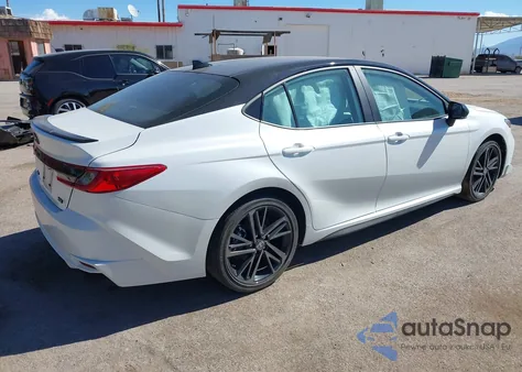 2025 Toyota Camry Xse z USA, uszkodzony, nr VIN 4T1DAACK7SU021436